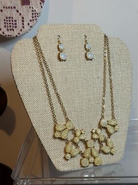 Glitter Necklace & Faux Opal Drop Earring Set